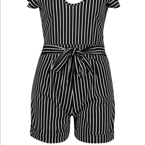 Tailored Ruffle Striped Romper - Picture 3 of 4